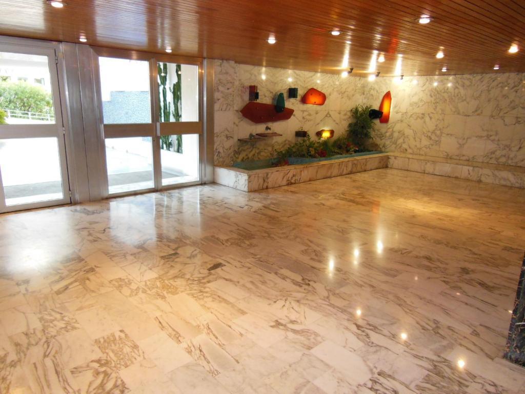 2, 3 And 4 Bedroom Sea View Forville Apartments 5 Mins From The Palais Cannes Room photo