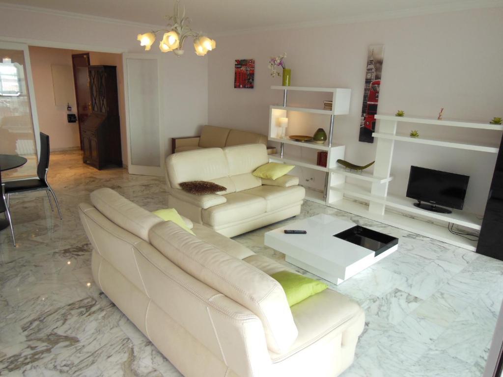 2, 3 And 4 Bedroom Sea View Forville Apartments 5 Mins From The Palais Cannes Room photo