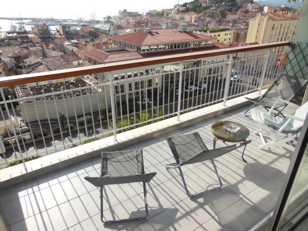 2, 3 And 4 Bedroom Sea View Forville Apartments 5 Mins From The Palais Cannes Room photo